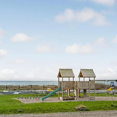 Kysthusene, Lejl 13 *